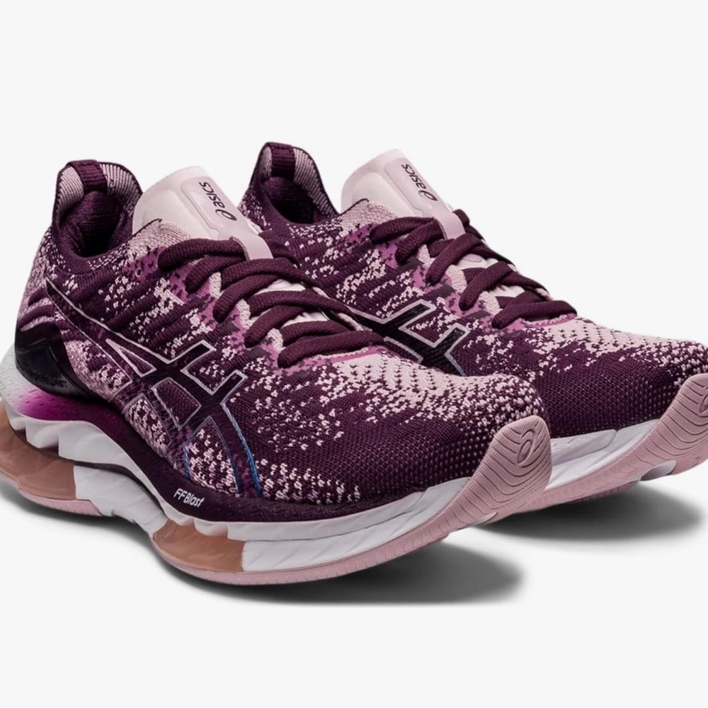 ASICS Women's Plum Athletic Shoes
